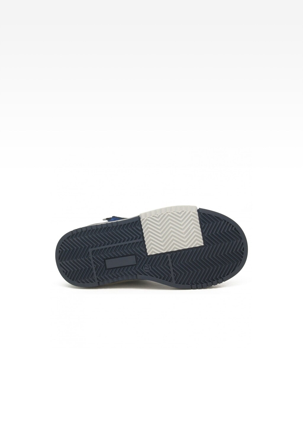Podeszwa trzewików dziecięcych BARTEK 14566002 dla dziewcząt w kolorze granatowo-srebrnym, z charakterystycznym wzorem zygzakowym zapewniającym przyczepność.