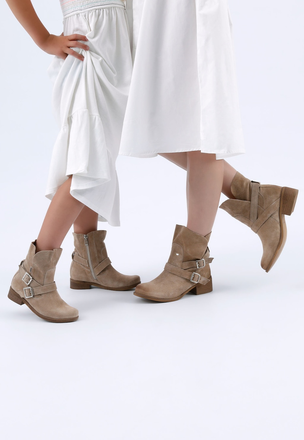 Botine bej cu catarame decorative damă 55040-64 Widok 1