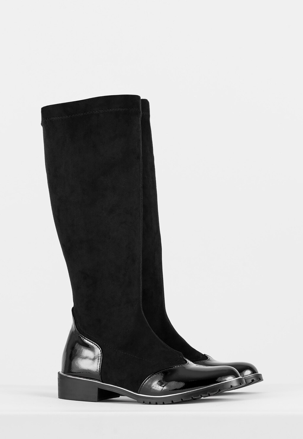 WJS czarne kozaki z lakierowanymi elementami WJS45008-71 Widok 2