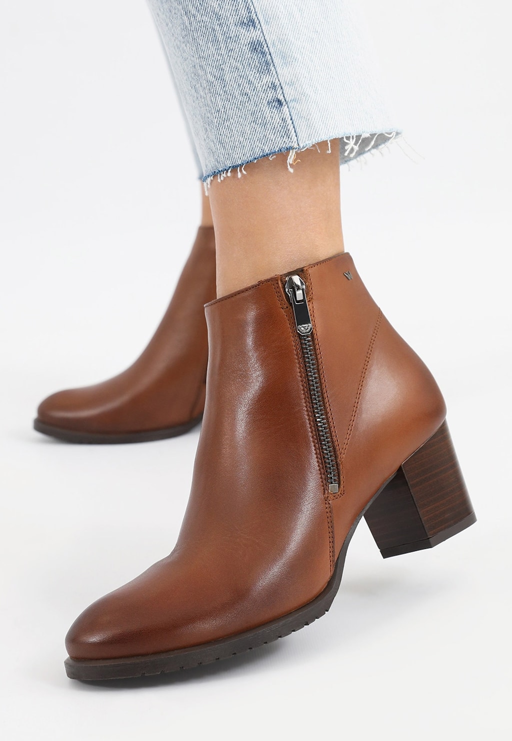 Hnedé členkové čižmy na opätku pre štýlovú dámu 55065-52 Widok 7