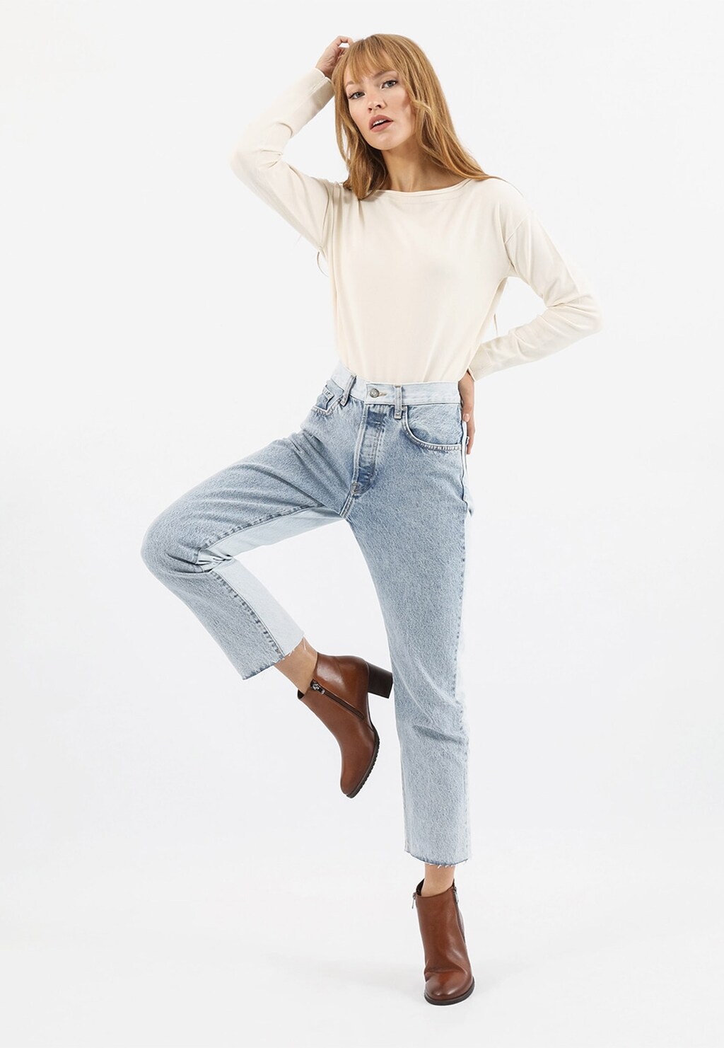 Hnedé členkové čižmy na opätku pre štýlovú dámu 55065-52 Widok 8