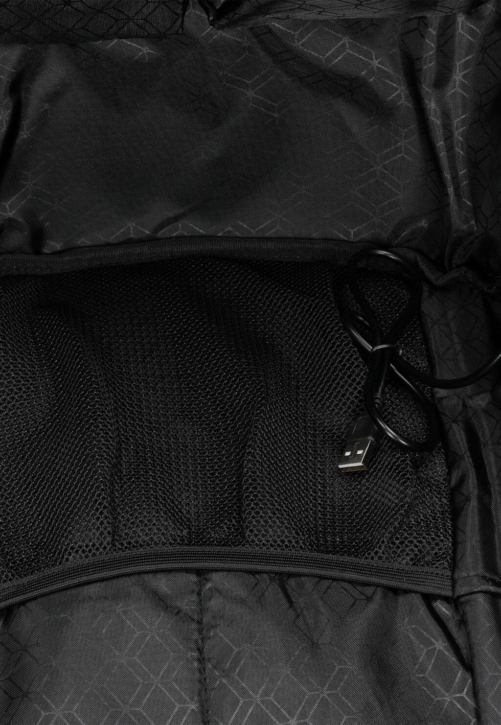 Czarny plecak miejski na laptopa 15,6 cali z gniazdem USB i wmontowanym kablem 80213-11 Widok 7