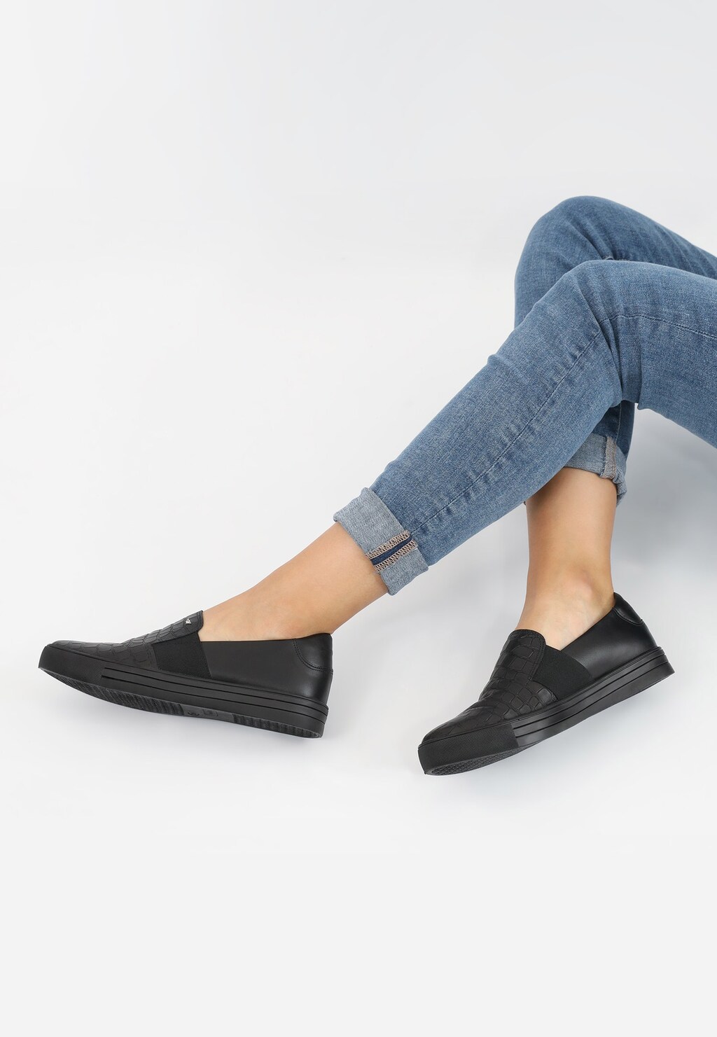 Kožené dámske poltopánky pre modernú ženu 46036-51 Widok 7