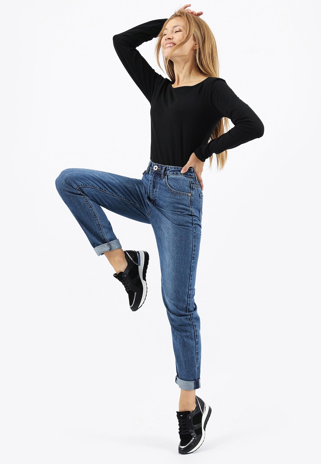 Czarne sneakersy damskie ze srebrnymi wstawkami 46107-71 Widok 9