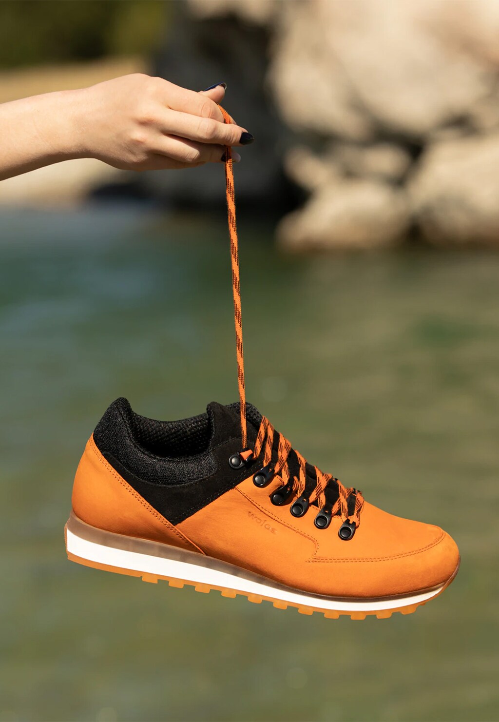 Pomarańczowo-czarne trekkingi męskie 10078-75 Widok 7