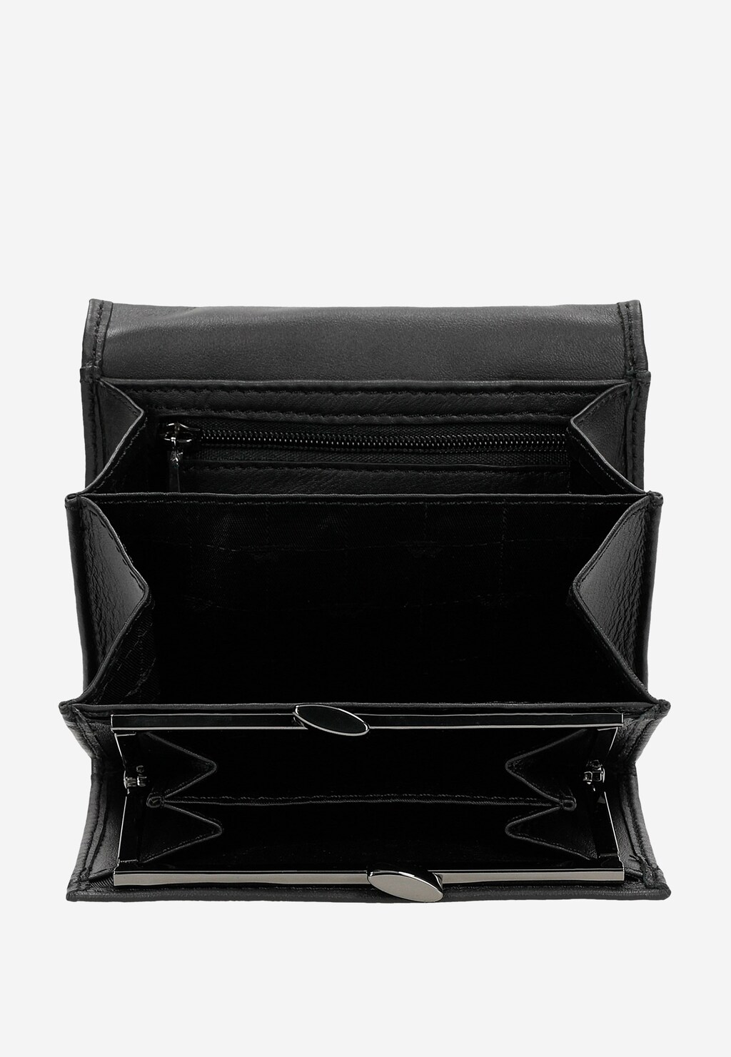 Wnętrze czarnego portfela damskiego Wojas model 91051-51 z licowej skóry, ukazujące przegródki na banknoty, kieszeń na zamek i miejsce na karty płatnicze.