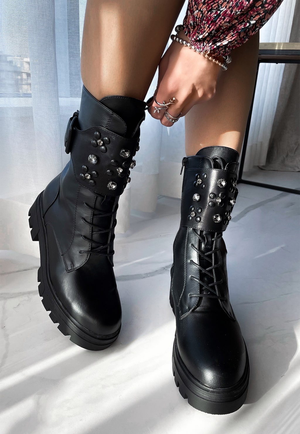 WJS czarne wysokie trzewiki damskie typu glany WJS55022-51 Widok 1