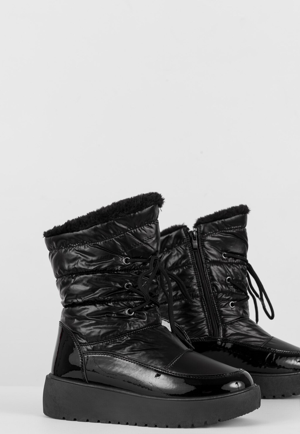 WJS czarne Śniegowce damskie z lakierowanymi elementami WJS44001-71 Widok 4