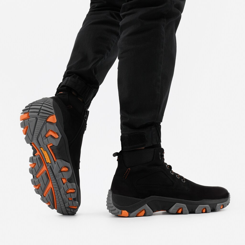 Čierne pánske zimné čižmy v originálnom športovom looku 24048-71 Widok 7