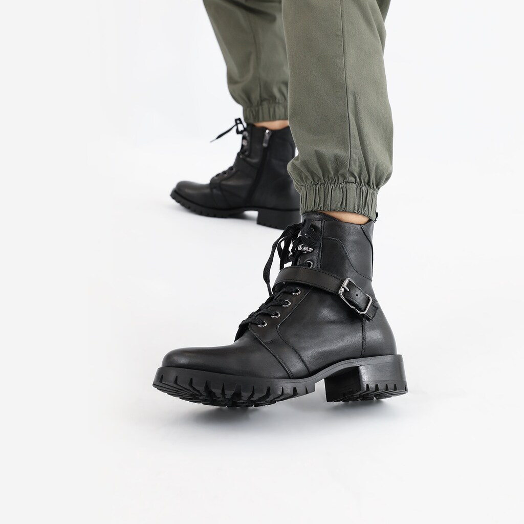 Czarne trzewiki damskie w stylu biker 64023-51 Widok 8