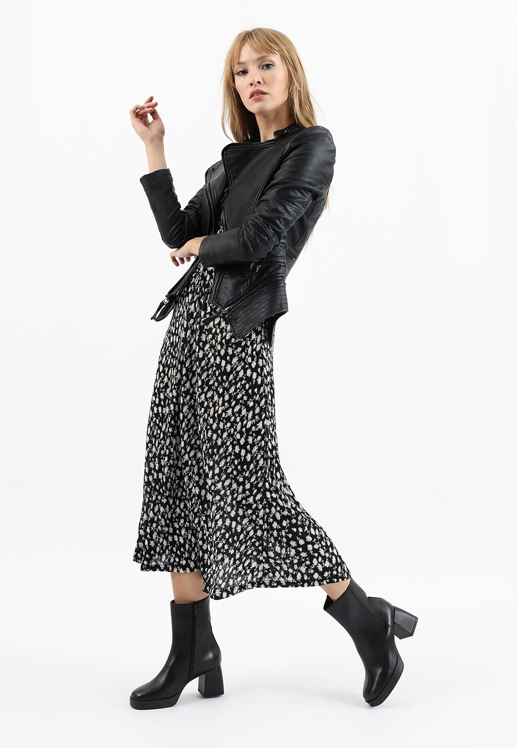 Damskie skórzane botki na słupku 55107-51 Widok 7