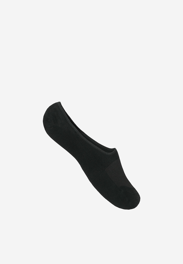 Black bamboo low-cut socks with heel silicone, ideal for loafers