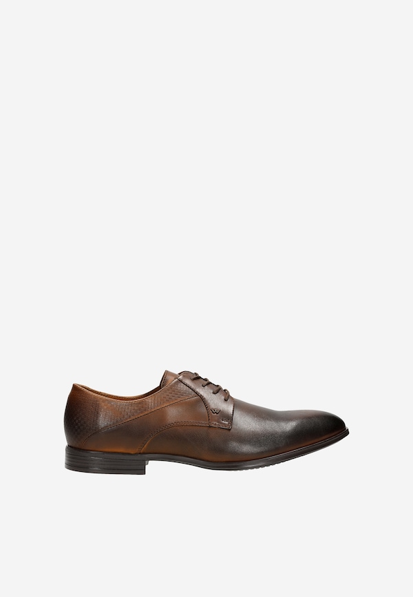 Brown dress shoes for men made of full-grain leather