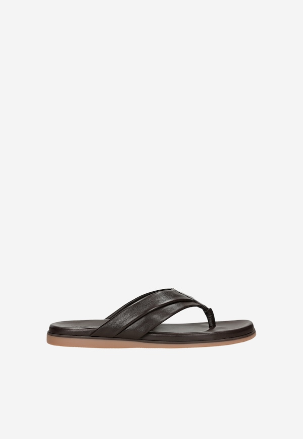 Men's brown flip-flops made of smooth leather
