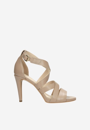 Beżowe sandały damskie na obcasie