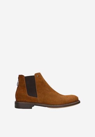 Timeless brown men's Chelsea boots