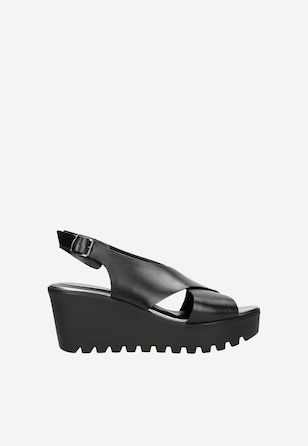 Czarne sandały damskie na koturnie