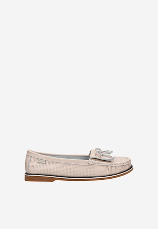 Beżowe mokasyny damskie z ażurowaną cholewką