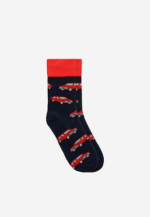 Tmavě modré a červené bambusové ponožky s motivem auta.