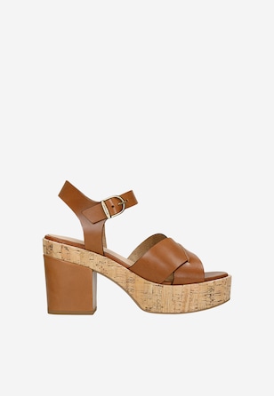 Brązowe masywne sandały na słupku
