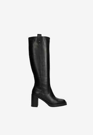 Černé kozačky ke kolenům na stabilním podpatku