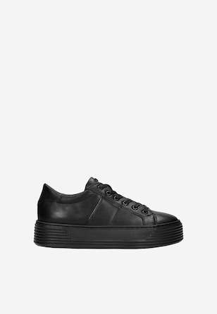 Women's black chunky leather sneakers