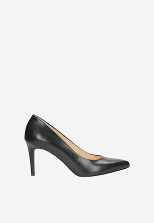 Women's black pumps