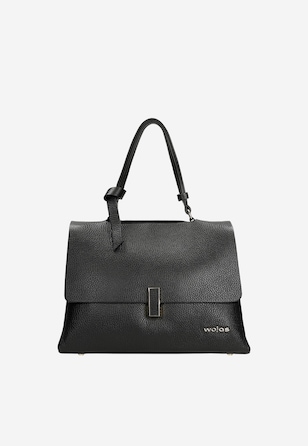 Czarna skórzana torebka kuferek z metalowym zapięciem