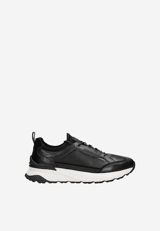 Czarne skórzane sneakersy męskie z białą podeszwą