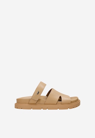 Beżowe skórzane klapki damskie na masywnej podeszwie