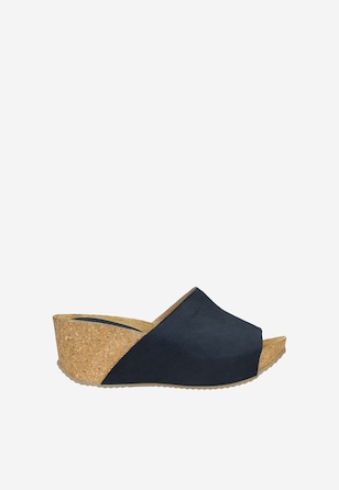 Granatowe klapki na koturnie z korka