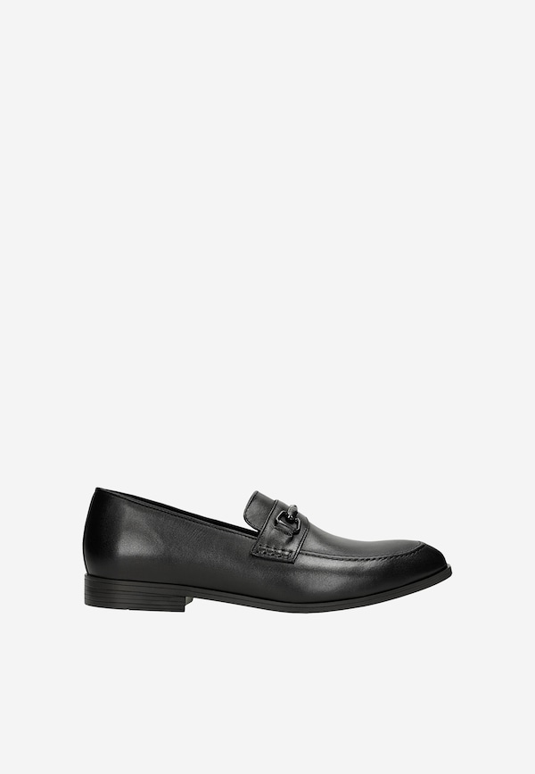 Mocasini negri din piele cu decor metalic