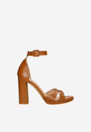 Hnědé dámské sandály na vysokém sloupku