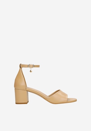Béžové dámské sandály na širokém podpatku