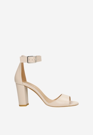 Beżowe skórzane sandały damskie