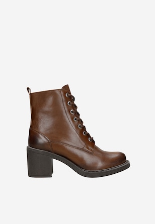 Ciemnobrązowe skórzane trzewiki damskie na obcasie