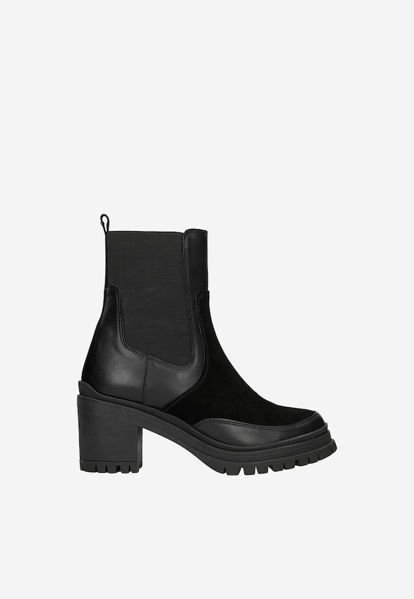 Czarne botki damskie z łączonych skór