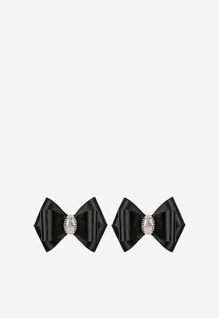 Eleganckie klipsy do obuwia z czarną kokardą