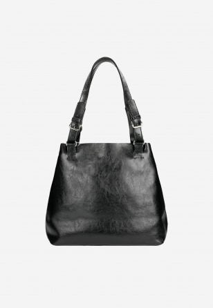 Čierna dámska kabelka – krásna na povrchu, ale aj vo vnútri