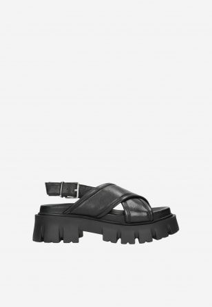 Elegantní černé dámské sandály na platformě z hladké kůže 76106-51