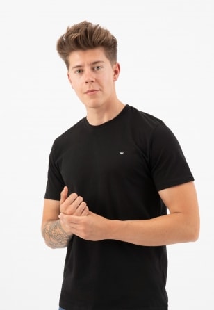 Pánské tričko bez límečku v černém provedení