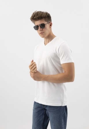 Biele pánske tričko – nenahraditeľný kúsok pánskeho šatníka 98012-89