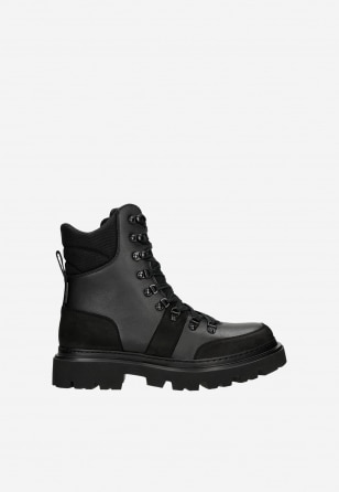 Černé pánské kotníkové boty s outdoorovými prvky