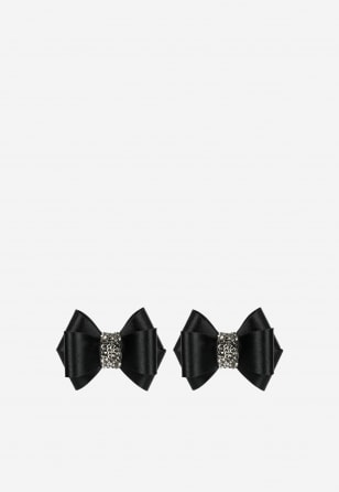 Černé elegantní šperky na boty ve tvaru mašlí