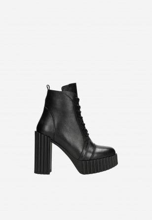 Čierne dámske členkové topánky na podpätku so šnurovaním