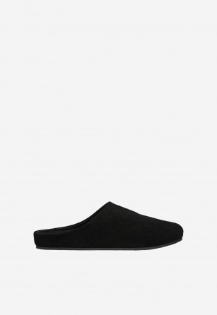 Czarne klapki z linii Comfort z dwoiny welurowej 74151-61