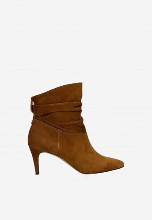 Brązowe marszczone botki damskie na szpilce 55375-63