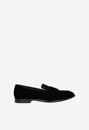 Czarne loafersy męskie z dwoiny z frędzelkiem 10327-61