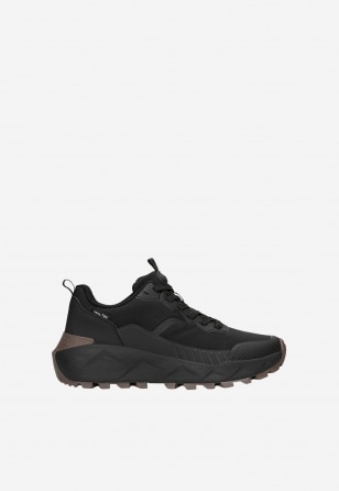 Czarne sneakersy trailowe RELAKS z bieżnikowaną podeszwą i membraną nano-TEX R34214-11