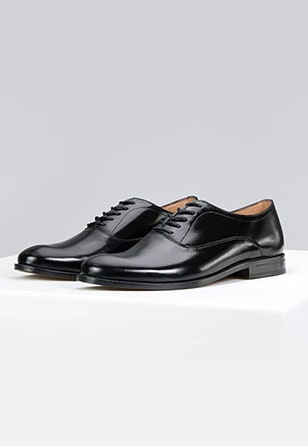 Pánske elegantné topánky v klasickej čiernej farbe 10056-51
